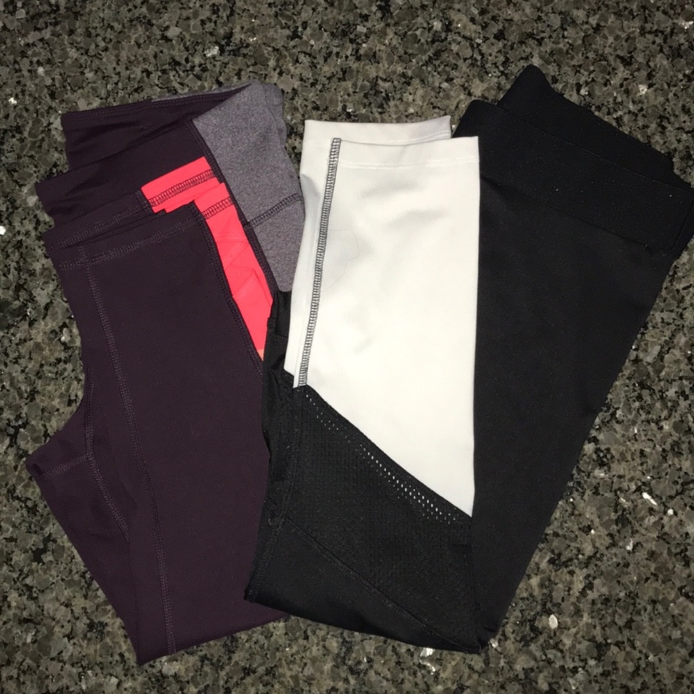 SOLD!💫 women’s yoga bundle 6 pairs!